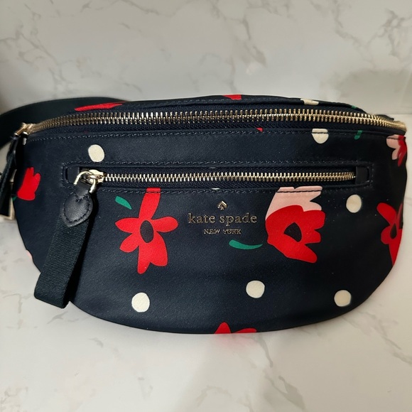 Nylon Belt Bag NWOT HTF Kate Spade NY Chelsea in Whimsey Floral. Dark Blue - Picture 5 of 6